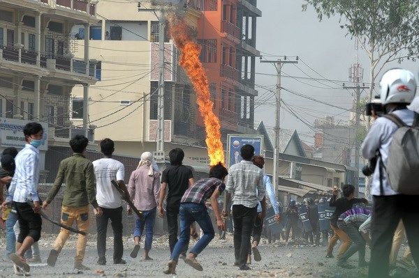 ປີ 2013  ສະພາບການໂລກຍັງຂາດສະຖຽນລະພາບ